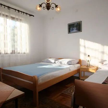 One-bedroom Near Sea 6 *