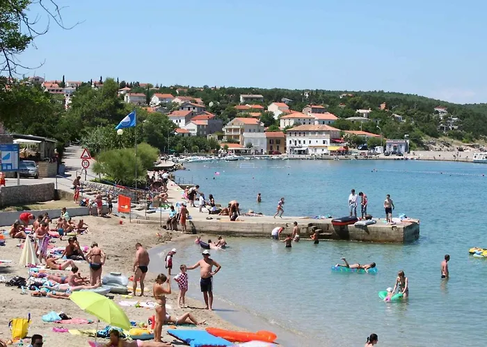 One-bedroom Near Sea 6 * Šilo