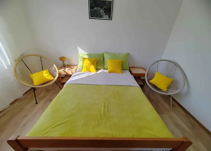 One-bedroom Near Sea 6 Daire Šilo