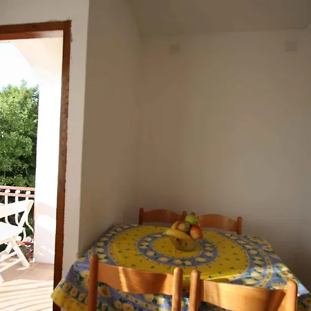 Apartman One-bedroom Near Sea 6 *